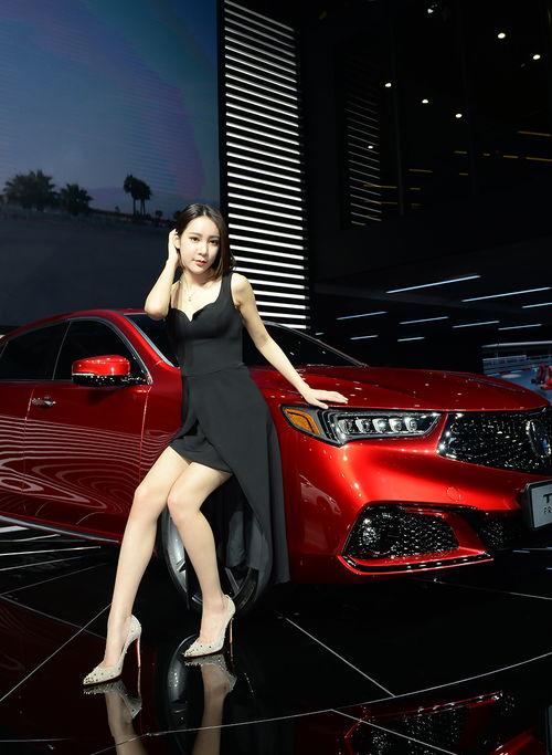 国产车展唱歌视频,视频记录精彩瞬间